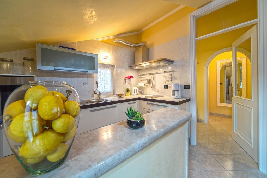 Apartments Anna Omis Ngoại thất bức ảnh