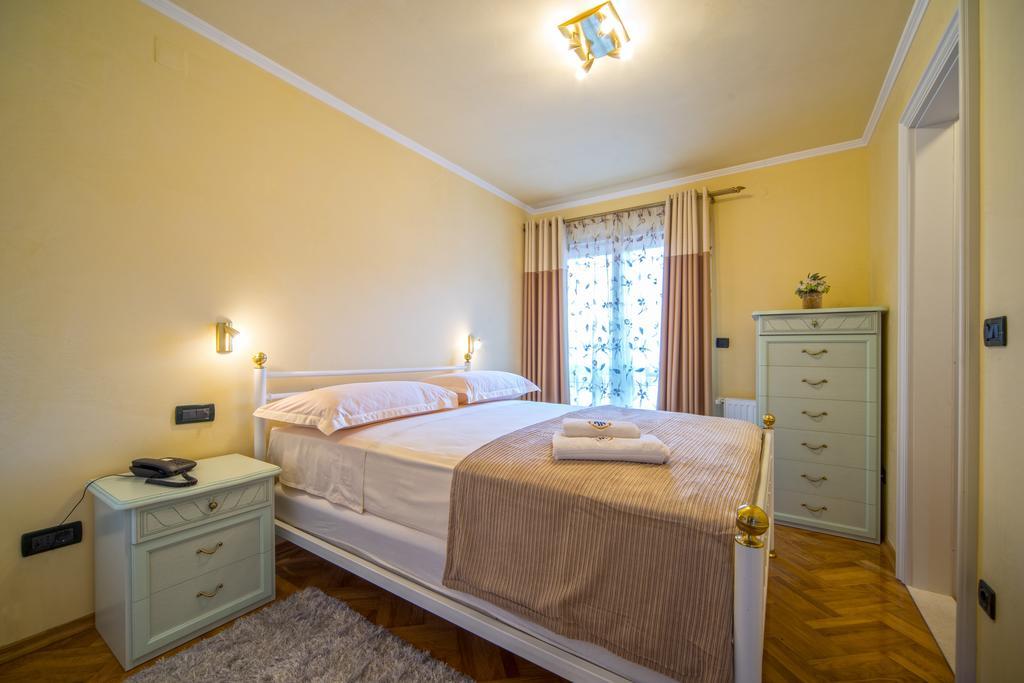 Apartments Anna Omis Phòng bức ảnh