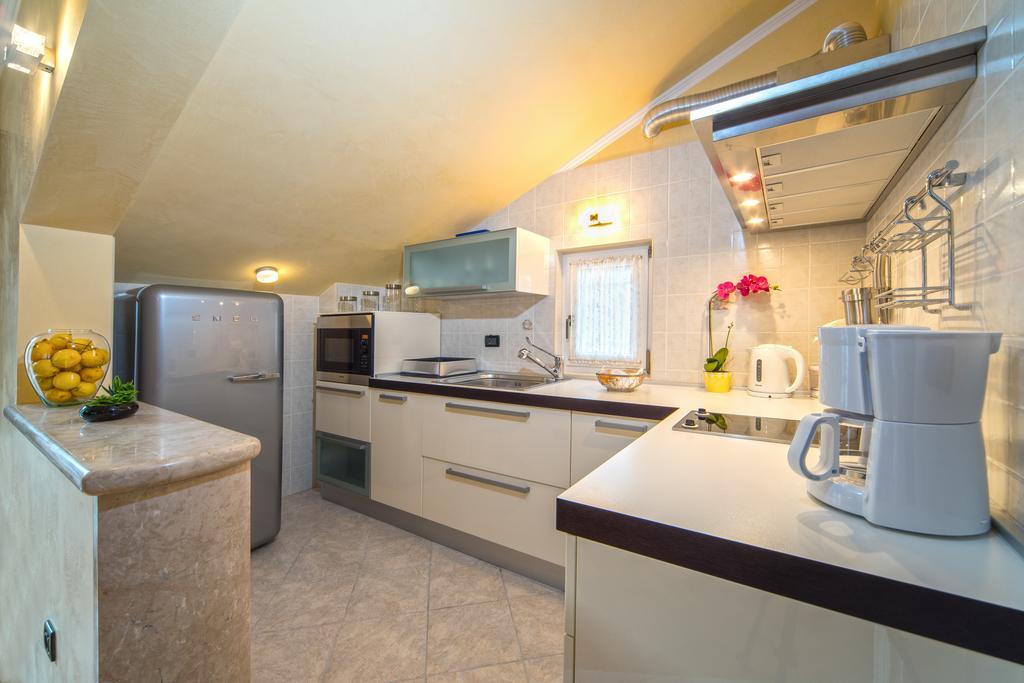 Apartments Anna Omis Phòng bức ảnh